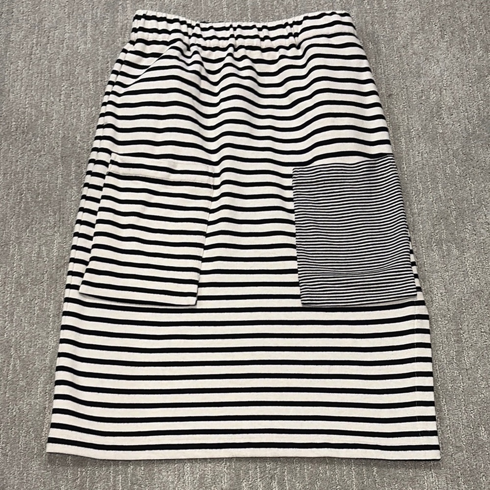 Alembika Urban Striped Black and White Luxe Terry Skirt SZ 4